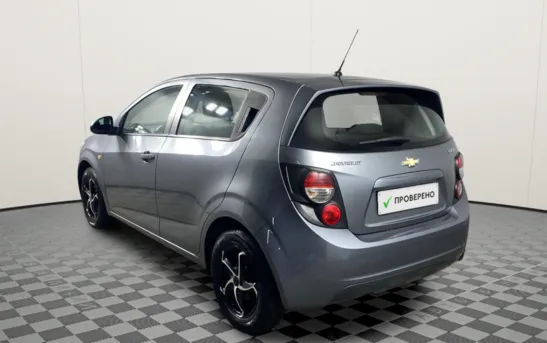 Chevrolet Aveo 1.60 автоматическая, фото №1