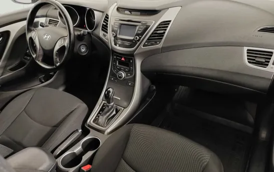 Hyundai Elantra 1.80 автоматическая, фото №1