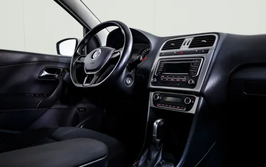 Volkswagen Polo 1.60 автоматическая, фото №1