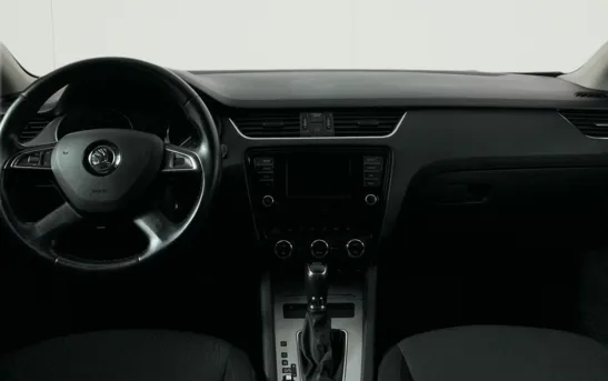 Skoda Octavia 1.80 робот, фото №1